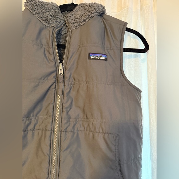 Patagonia Reverable Vest - Picture 4 of 5
